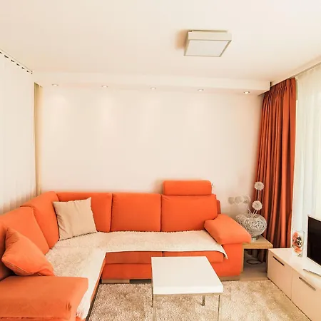 Cristal-4 By Interhome